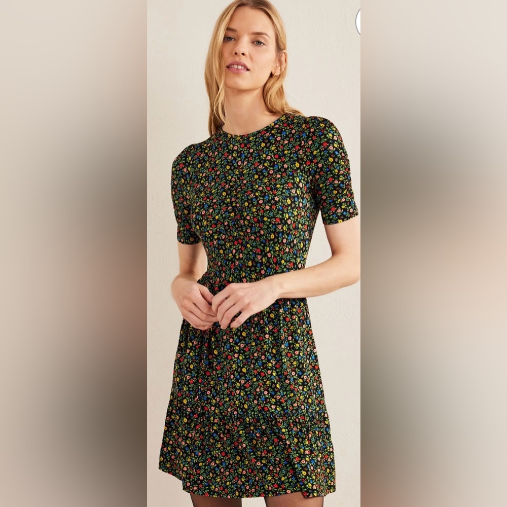 Boden Ruched Bust & Short Sleeve Ditsy Floral Jersey A-line Mini Dress